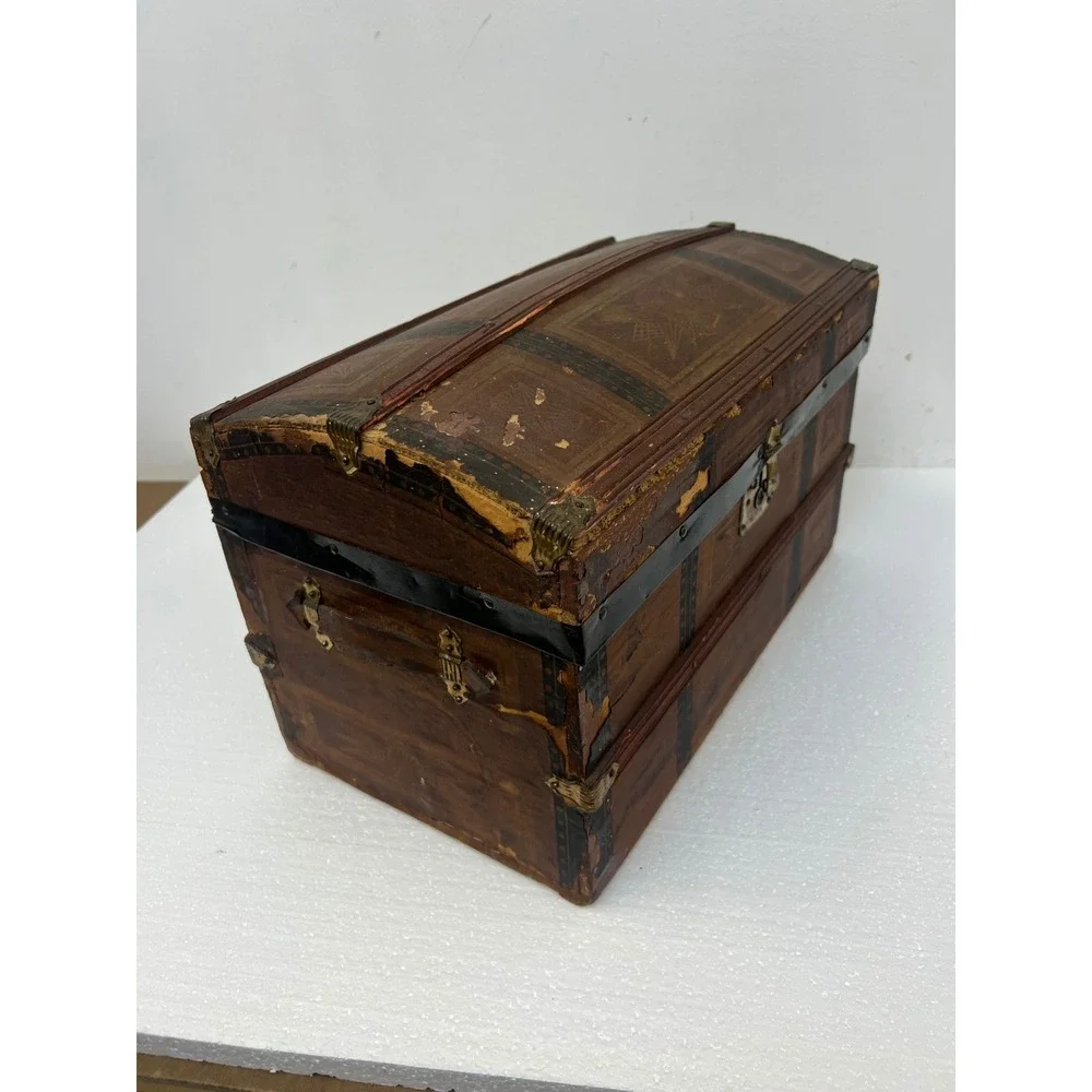 Wood Dollhouse Steamer Trunk Miniature Antique Storage Box Chest SALESMAN SAMPLE